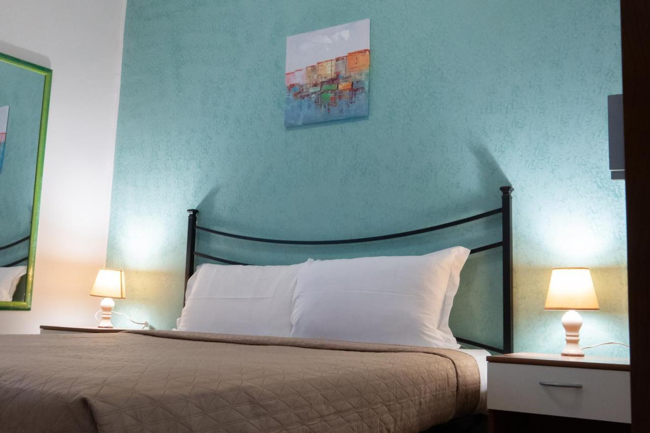 Nick & Santo'S Holiday Homes R จีอาร์ดีนี นักซอส ภายนอก รูปภาพ