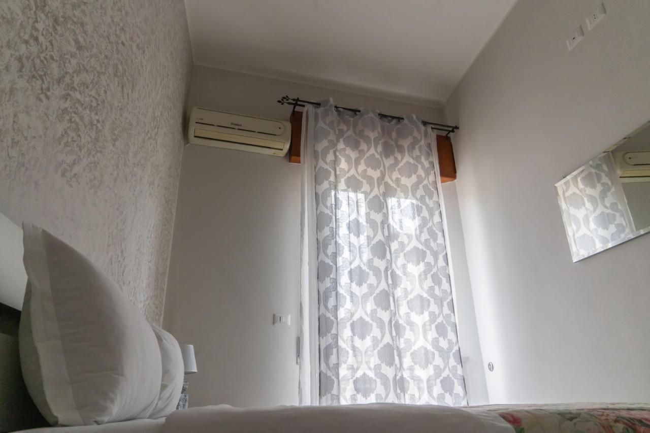 Nick & Santo'S Holiday Homes R จีอาร์ดีนี นักซอส ภายนอก รูปภาพ