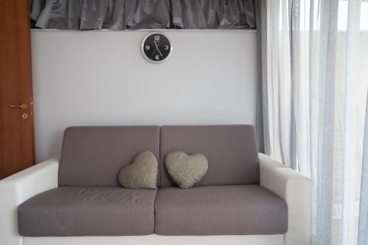 Nick & Santo'S Holiday Homes R จีอาร์ดีนี นักซอส ภายนอก รูปภาพ