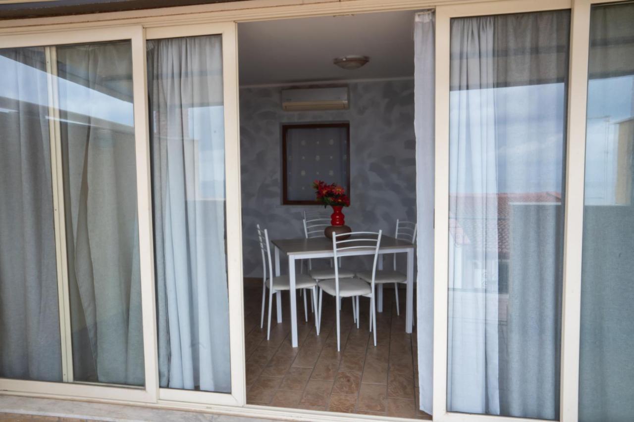 Nick & Santo'S Holiday Homes R จีอาร์ดีนี นักซอส ภายนอก รูปภาพ